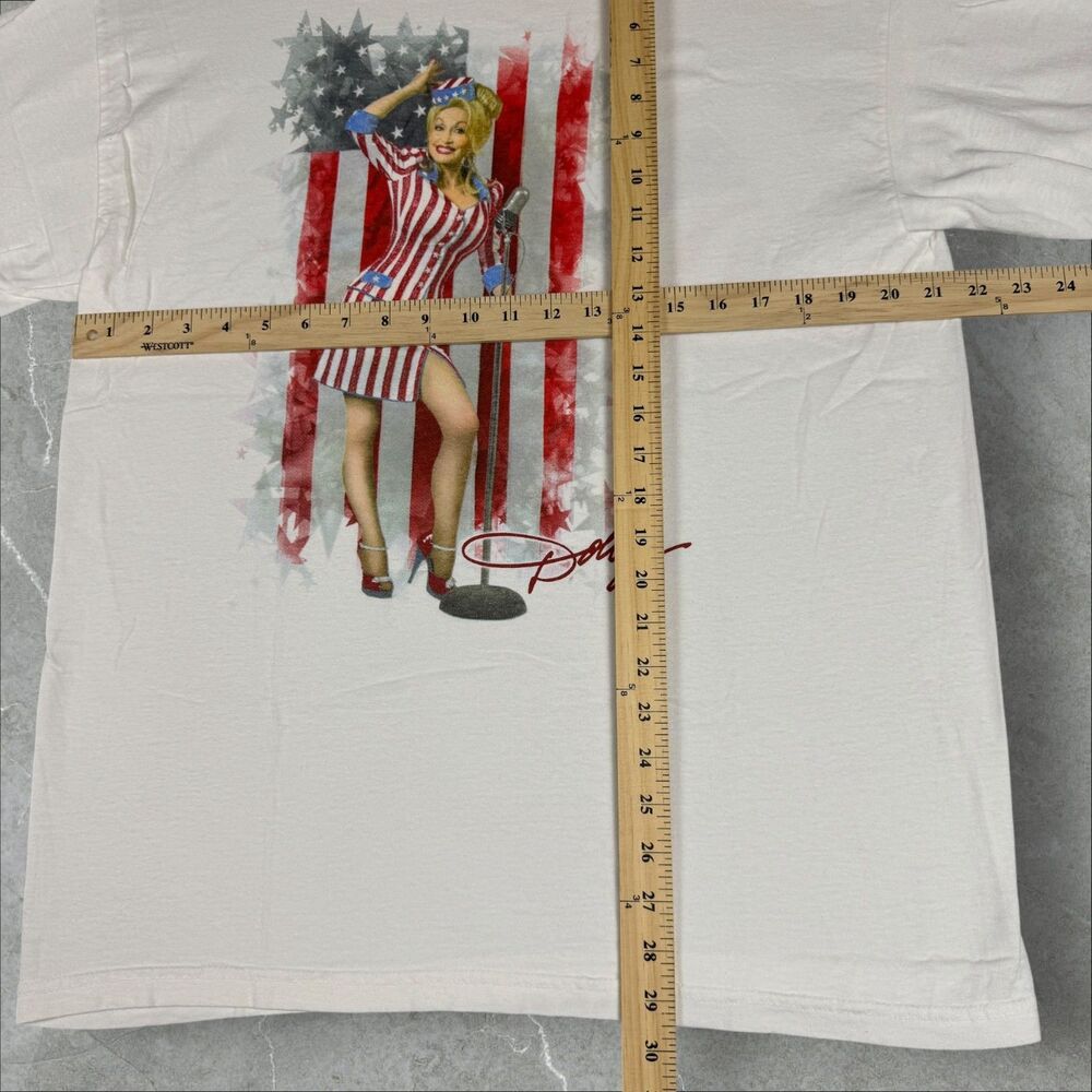 Vintage Dolly Parton WW2 Style Pin Up Model USA Flag Y2K Tour Concert TShirt - L - Picture 6 of 7